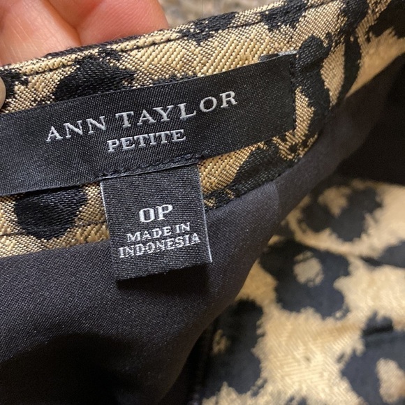 ANN Taylor gold pattern pencil skirt - Picture 6 of 7